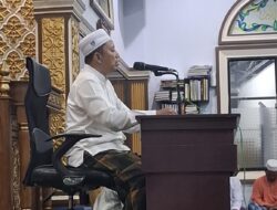 Kajian Sebelum Tarawih di Masjid Nurul Jannah Dumai Bahas Remaja Milenial Berakhlak Mulia Bersama Ustadz H. Surya Hudaya, SH., MH