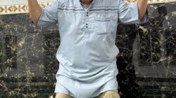 UJANG RAMLI, SOSOK INSPIRATIF DI USIA SENJA YANG TETAP AKTIF BERIBADAH