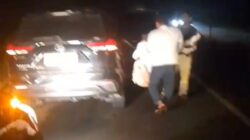 Viral! Wakil Wali Kota Dumai Turun Langsung Bantu Siswi SMA yang Jatuh dari Motor